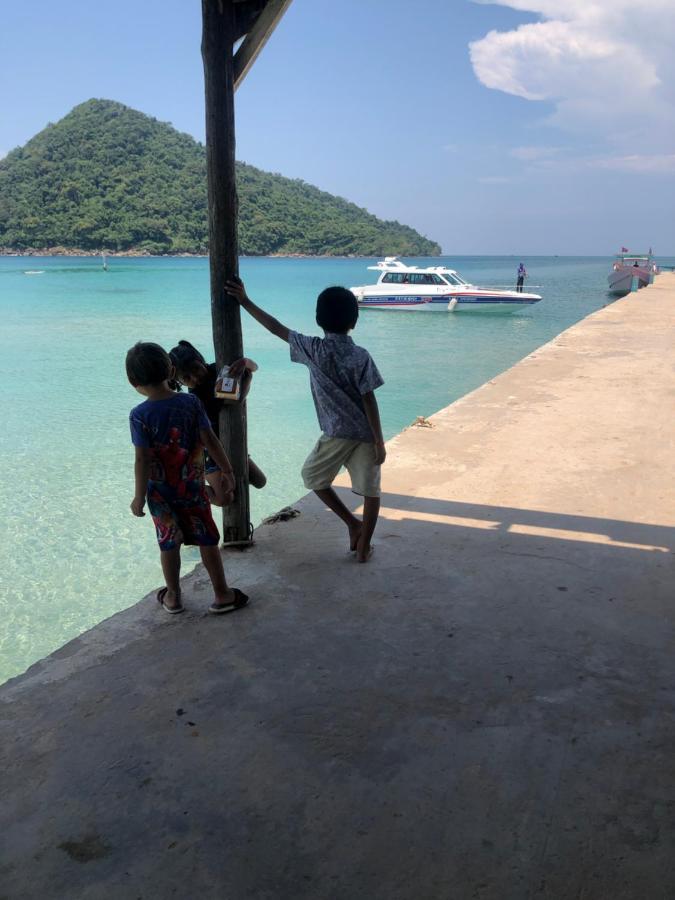Macondo Mpai Bay 코롱 산로엠 외부 사진