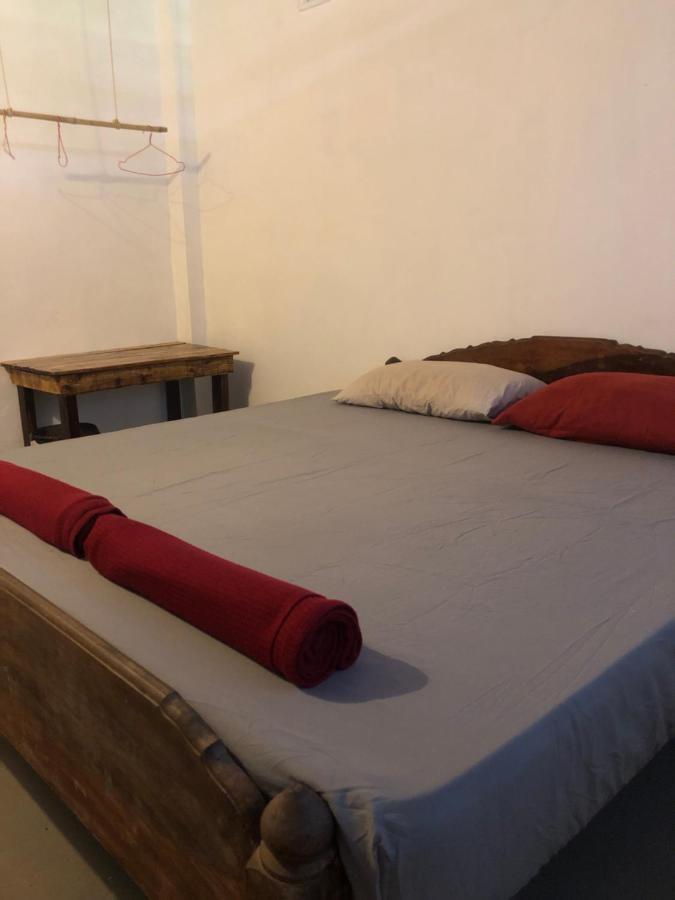 Macondo Mpai Bay 코롱 산로엠 외부 사진